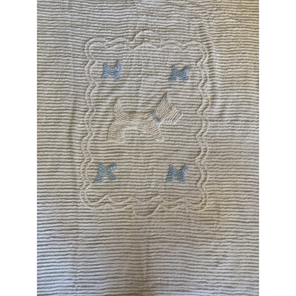 Chenille Bedspread with Scottie Dogs & Blue Bows 45"x66" Vintage - Picture 16 of 16